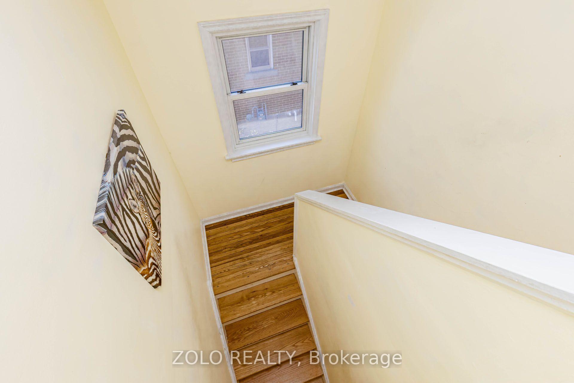 Photo 25 of 236 Parkdale Avenue S, Hamilton, Glenview — HOMEH