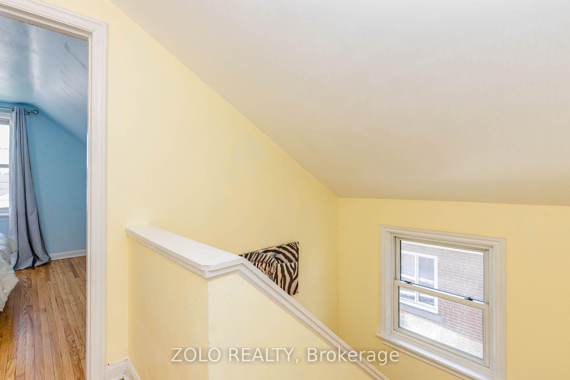 Photo 26 of 236 Parkdale Avenue S, Hamilton, Glenview — HOMEH