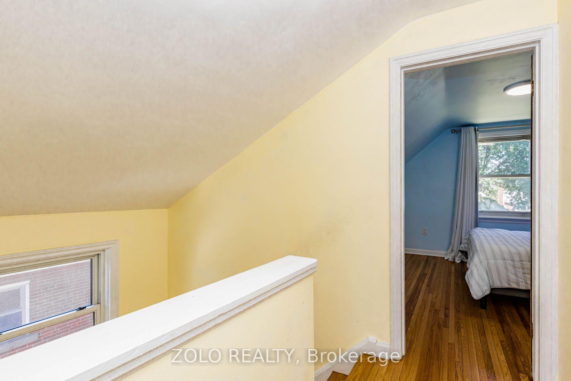 Photo 30 of 236 Parkdale Avenue S, Hamilton, Glenview — HOMEH
