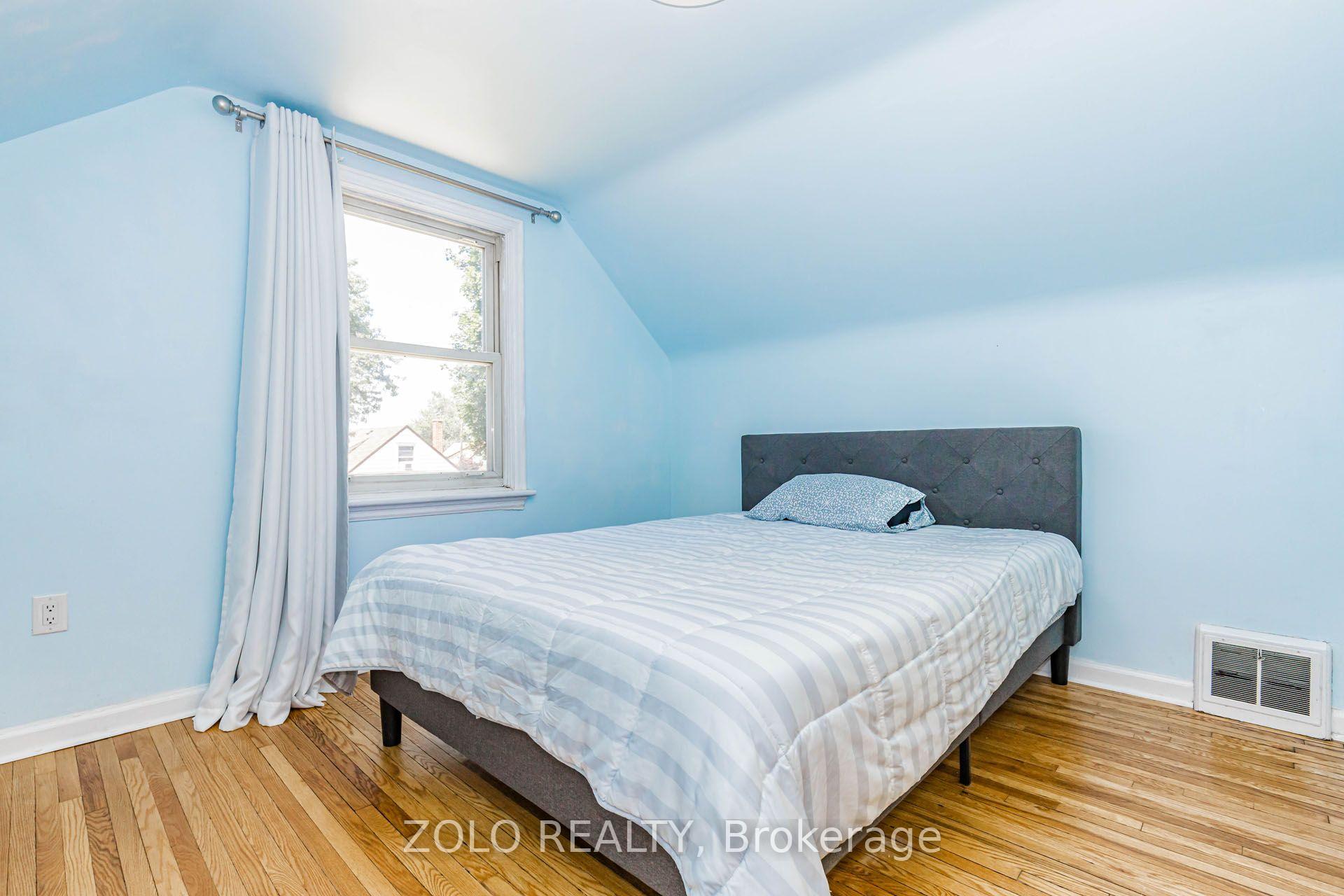 Photo 31 of 236 Parkdale Avenue S, Hamilton, Glenview — HOMEH