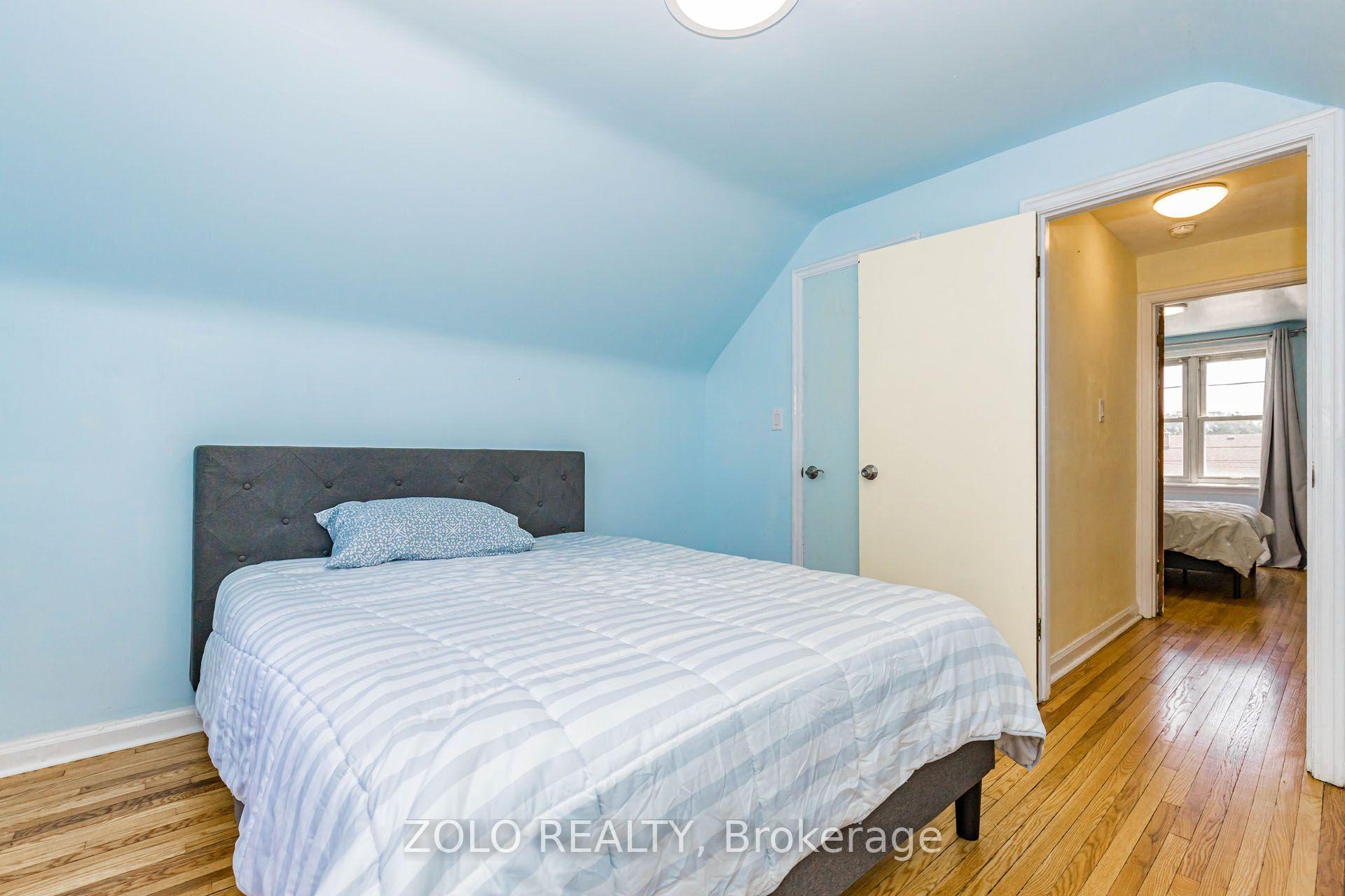 Photo 32 of 236 Parkdale Avenue S, Hamilton, Glenview — HOMEH
