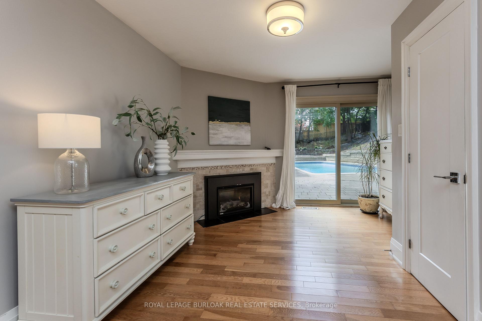 Photo 16 of 892 North Shore Boulevard W, Burlington, Bayview — HOMEH
