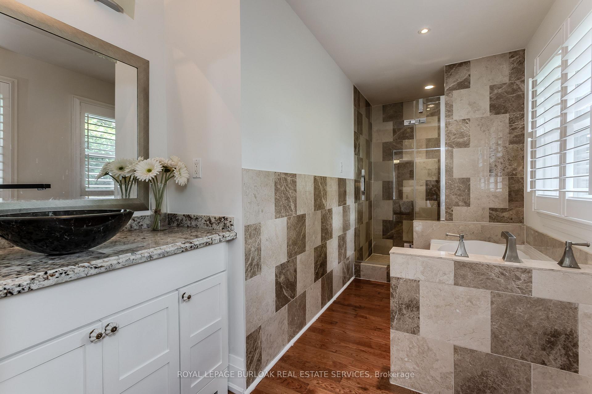 Photo 17 of 892 North Shore Boulevard W, Burlington, Bayview — HOMEH
