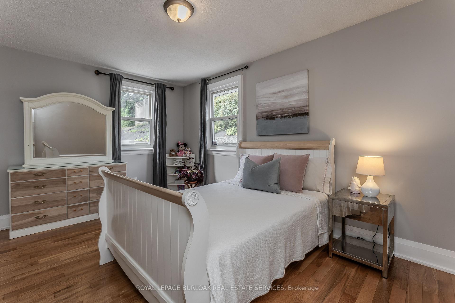 Photo 18 of 892 North Shore Boulevard W, Burlington, Bayview — HOMEH