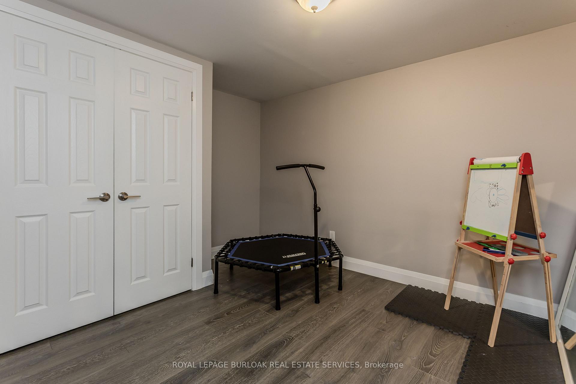 Photo 25 of 892 North Shore Boulevard W, Burlington, Bayview — HOMEH