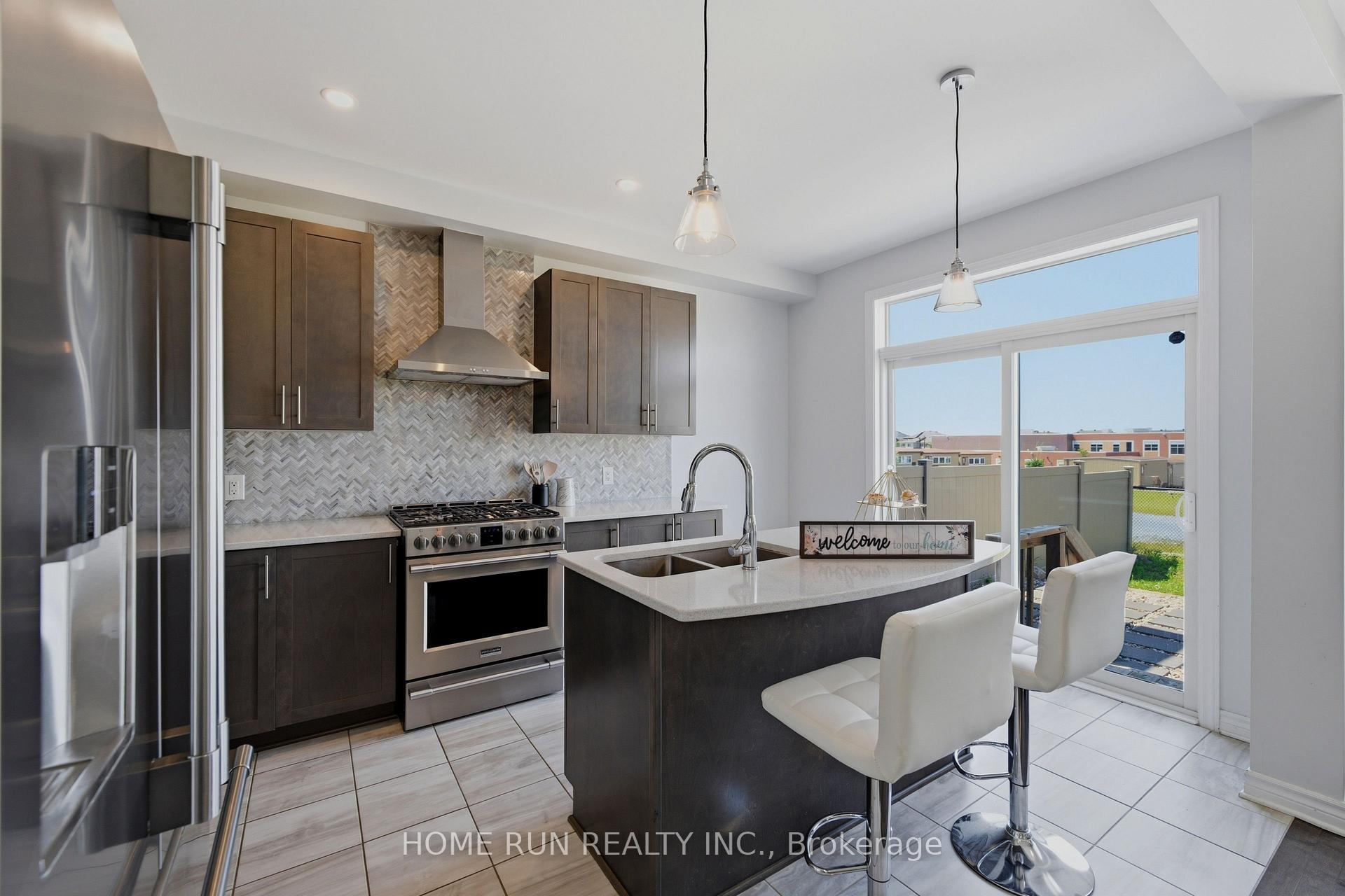 Photo 10 of 42 Clonfadda Terrace, Ottawa, Barrhaven - Half Moon Bay — HOMEH