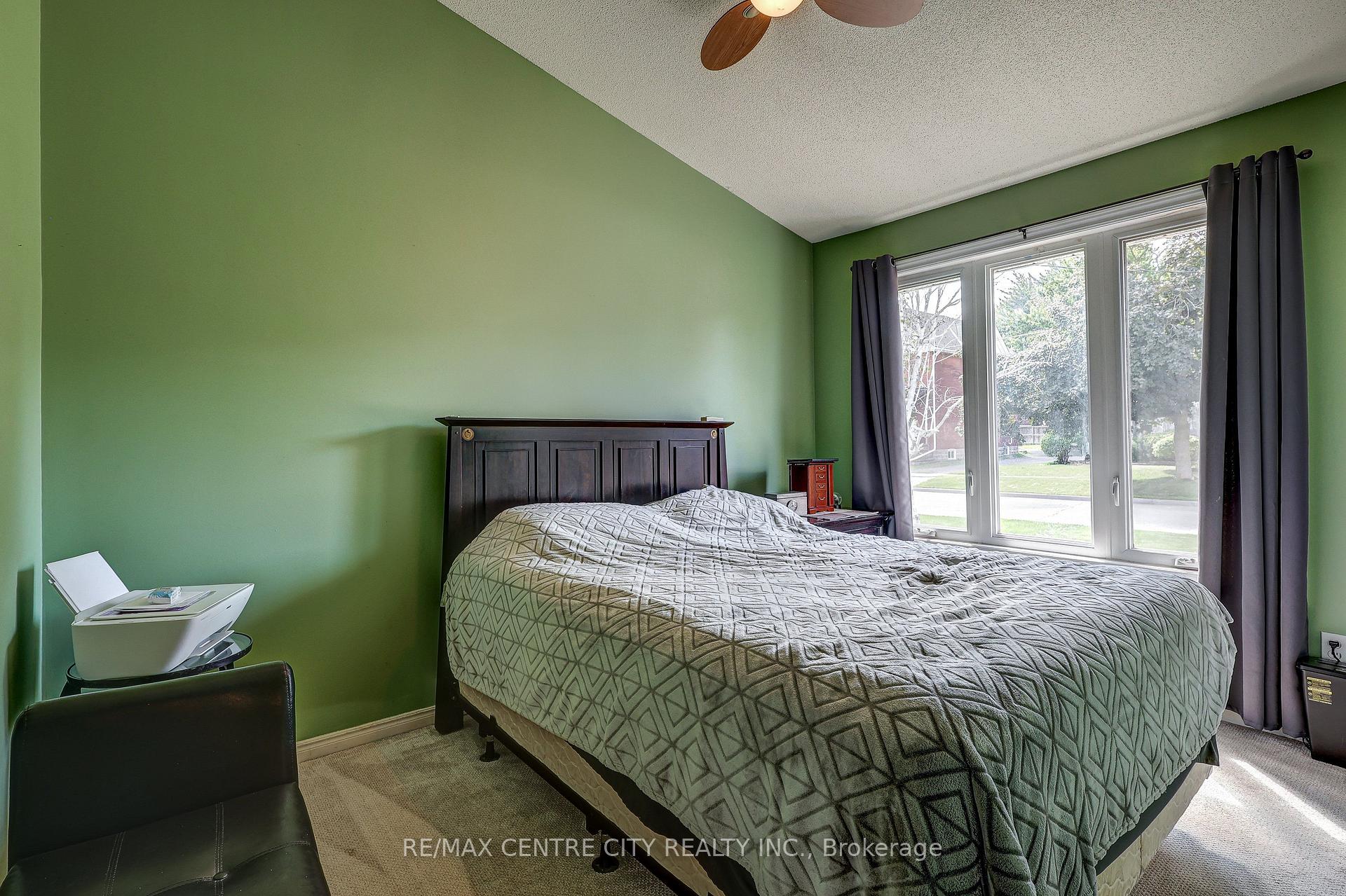 Photo 14 of 12 Second Avenue, St. Thomas — HOMEH