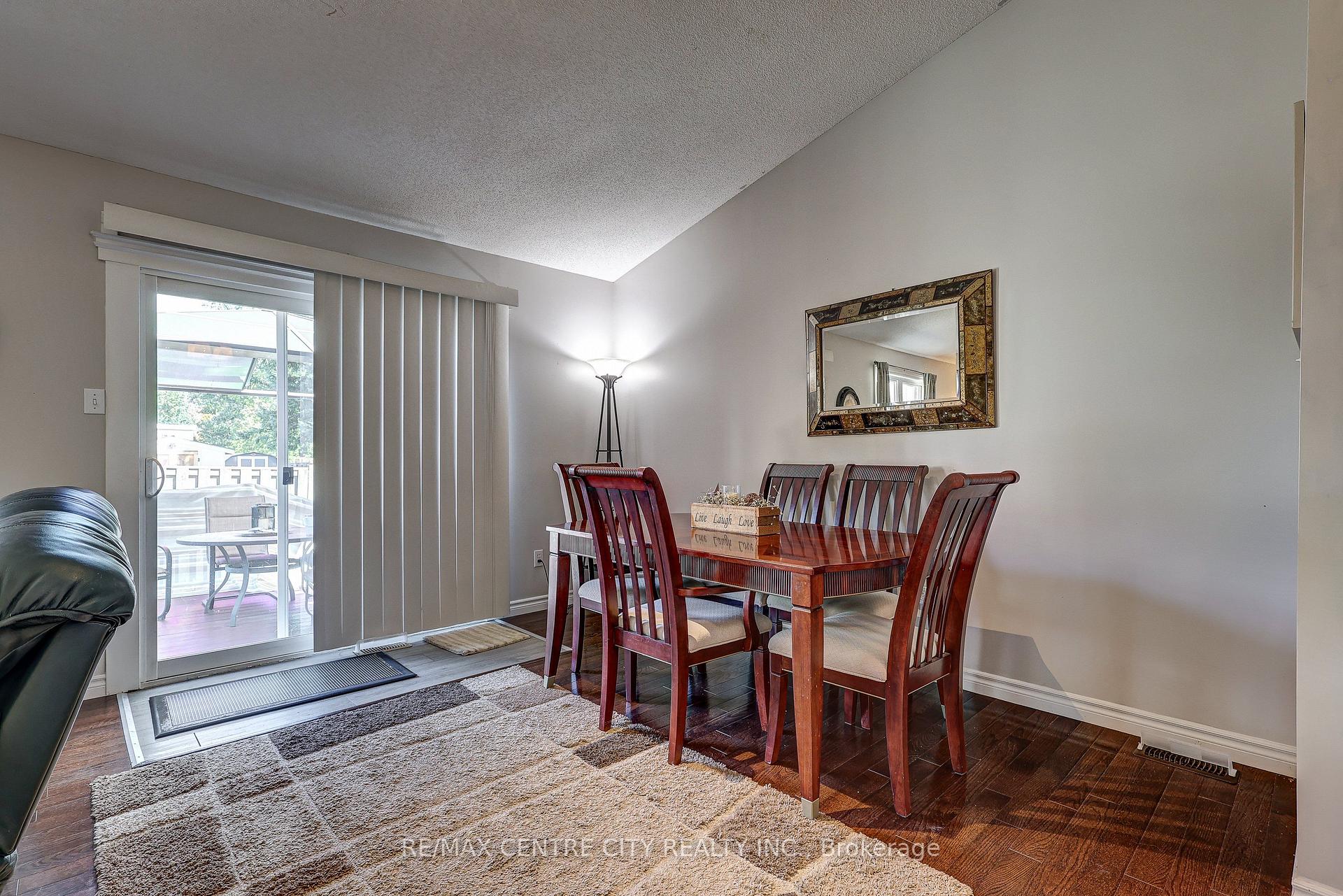 Photo 26 of 12 Second Avenue, St. Thomas — HOMEH