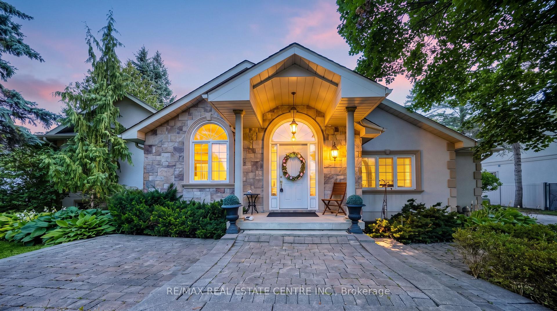 Photo 1 of 6961 Second Line W, Mississauga, Meadowvale Village — HOMEH