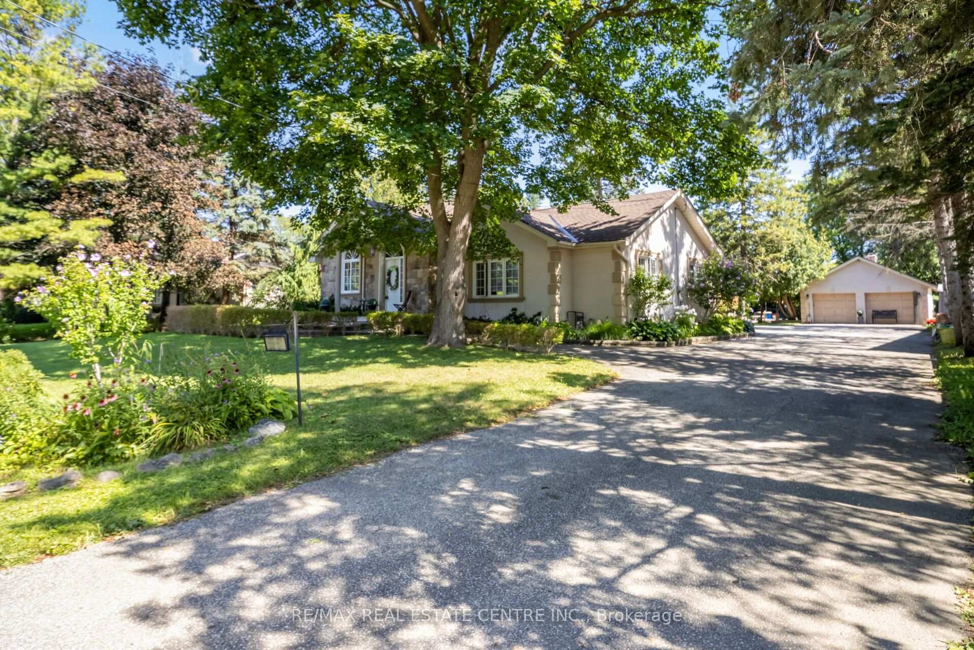 Photo 4 of 6961 Second Line W, Mississauga, Meadowvale Village — HOMEH