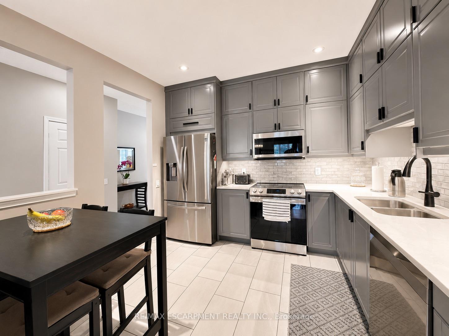 Photo 17 of Unit 59, 2243 Turnberry Road, Burlington, Rose — HOMEH
