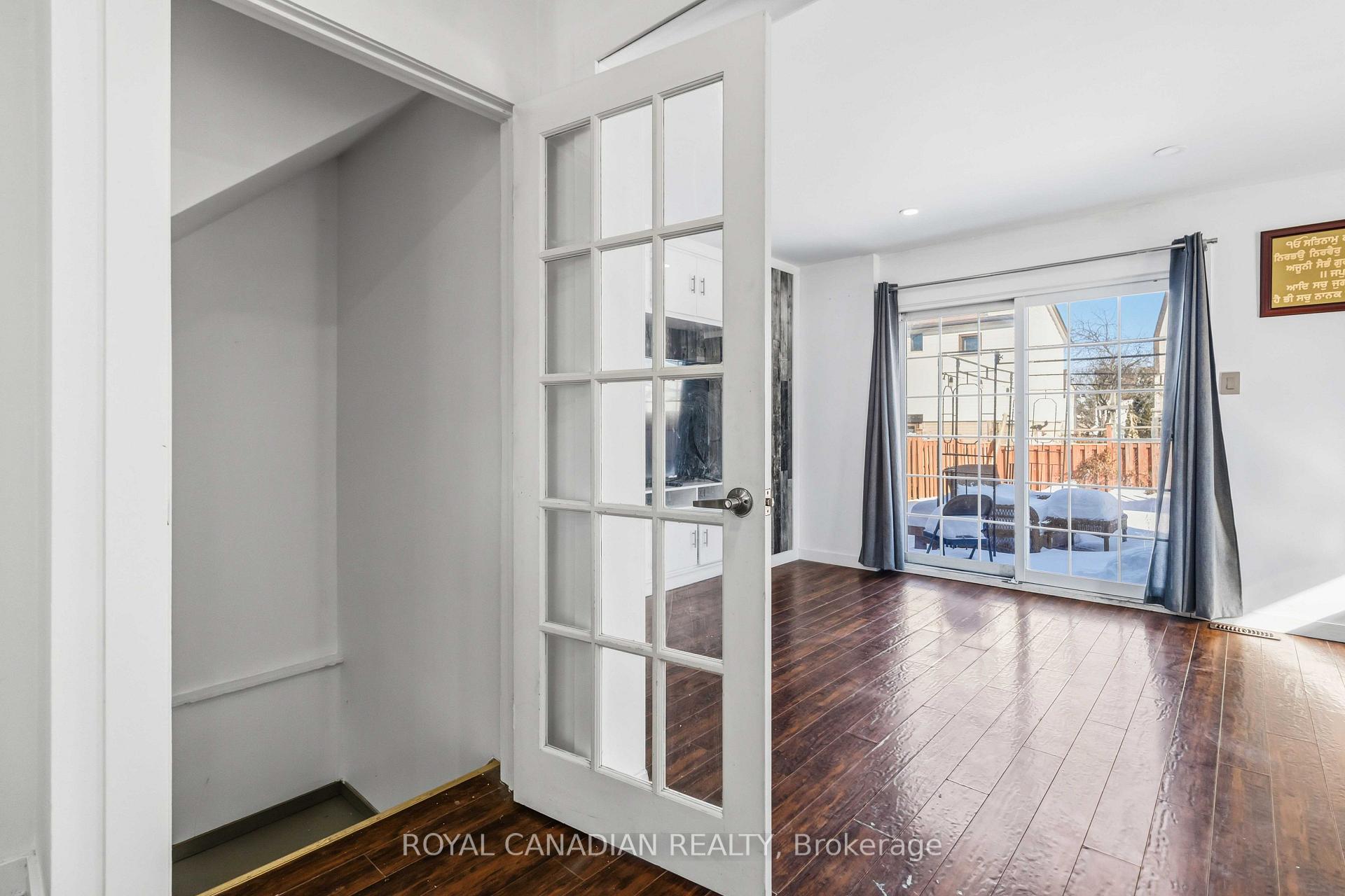 Photo 5 of 9 Horatio Court, Brampton, Queen Street Corridor — HOMEH