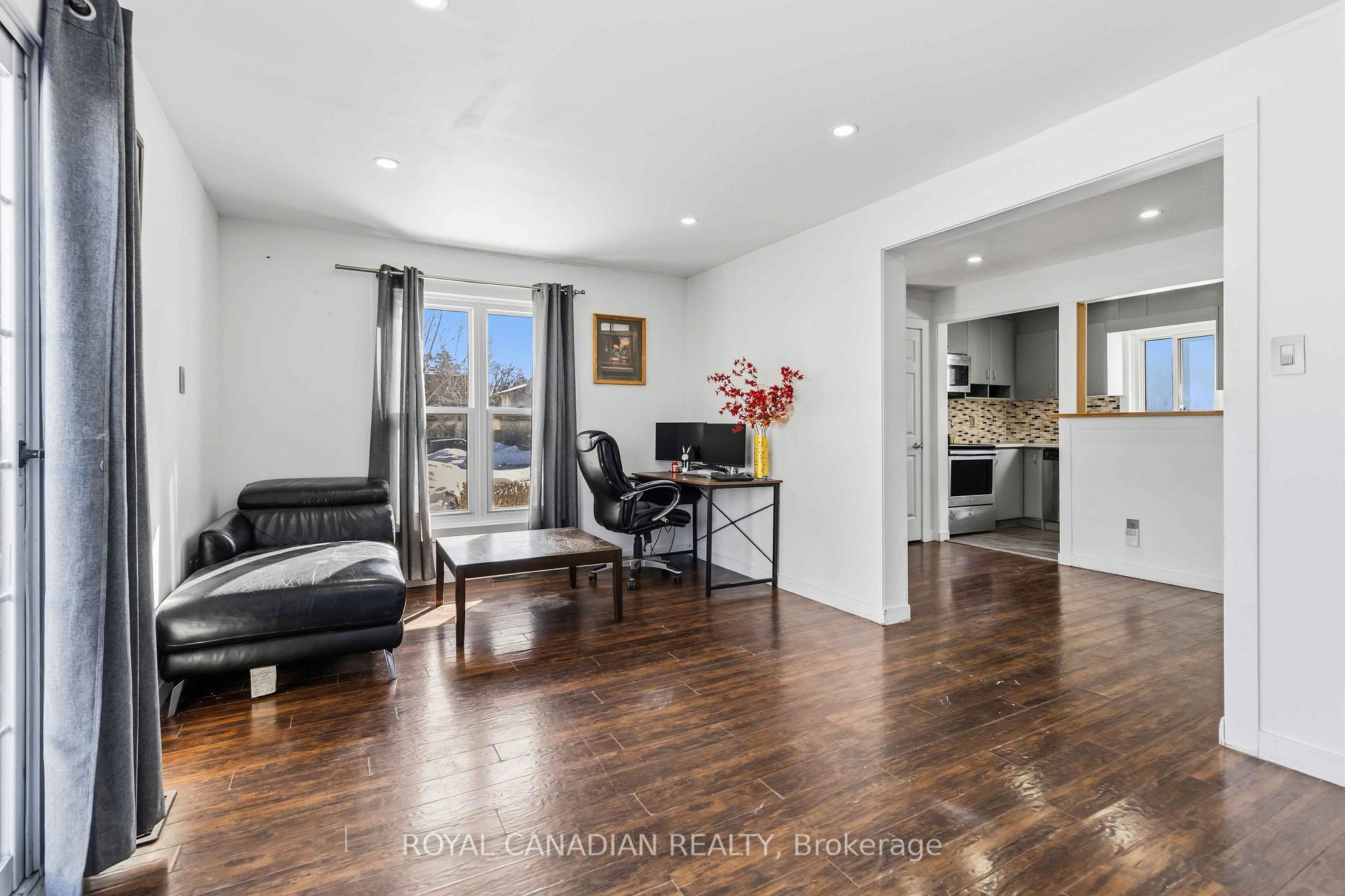 Photo 8 of 9 Horatio Court, Brampton, Queen Street Corridor — HOMEH