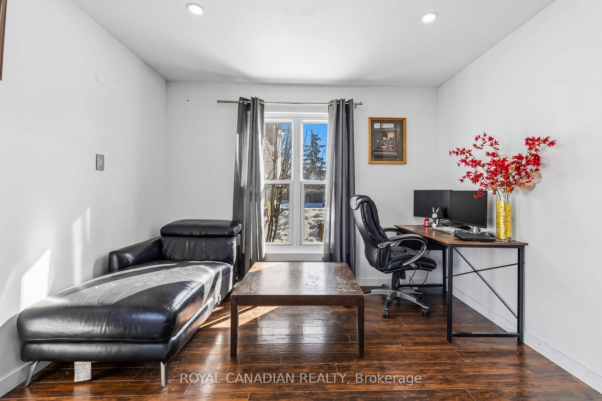 Photo 11 of 9 Horatio Court, Brampton, Queen Street Corridor — HOMEH