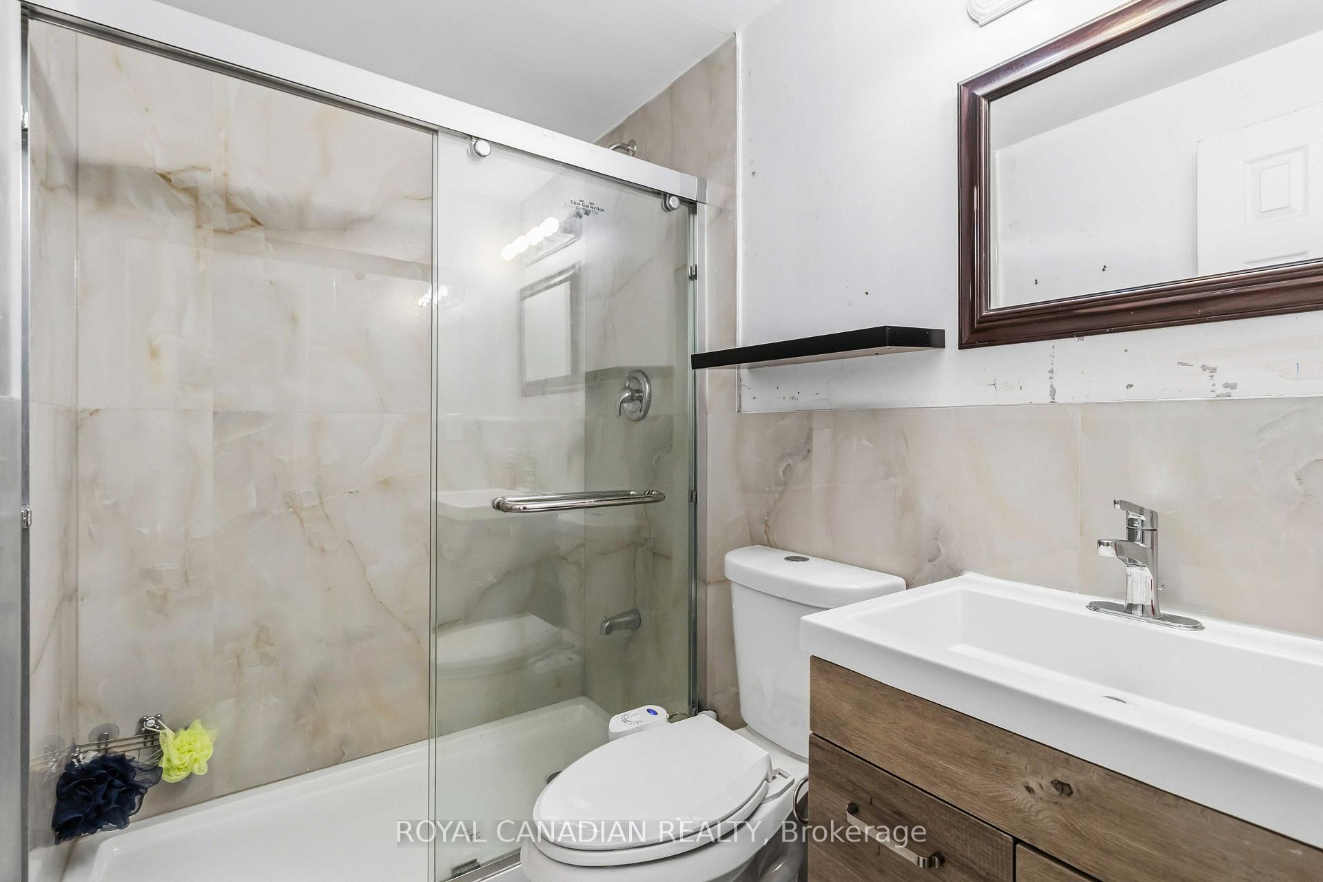Photo 15 of 9 Horatio Court, Brampton, Queen Street Corridor — HOMEH