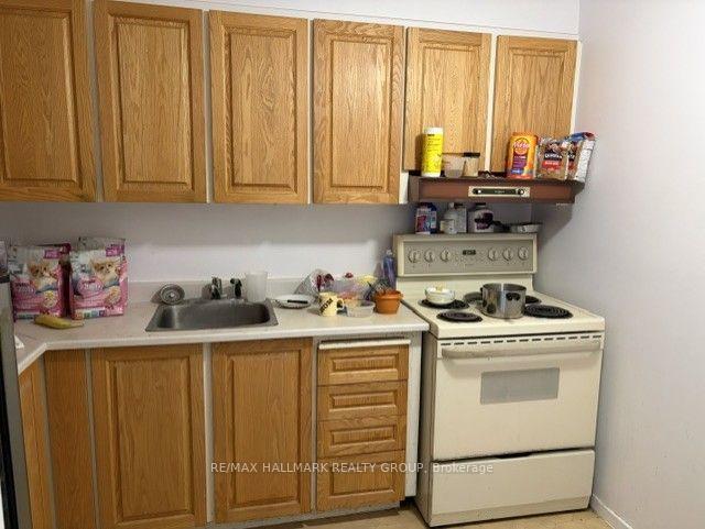 Photo 3 of Unit 419, 20 Chesterton Drive, Ottawa, Borden Farm/Stewart Farm/Carleton Heights/Parkwood Hills — HOMEH