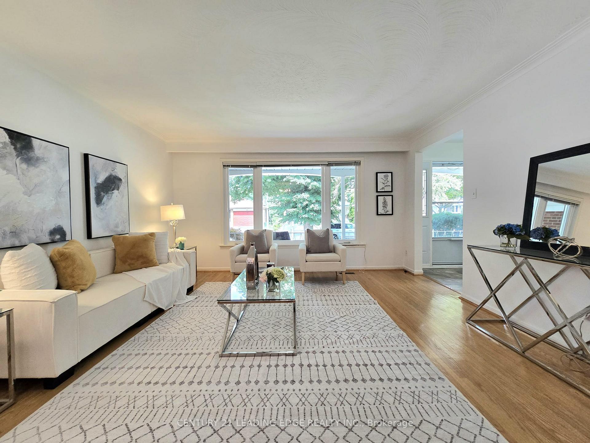 Photo 7 of 46 Adamede Crescent, North York, Bayview Woods-Steeles — HOMEH