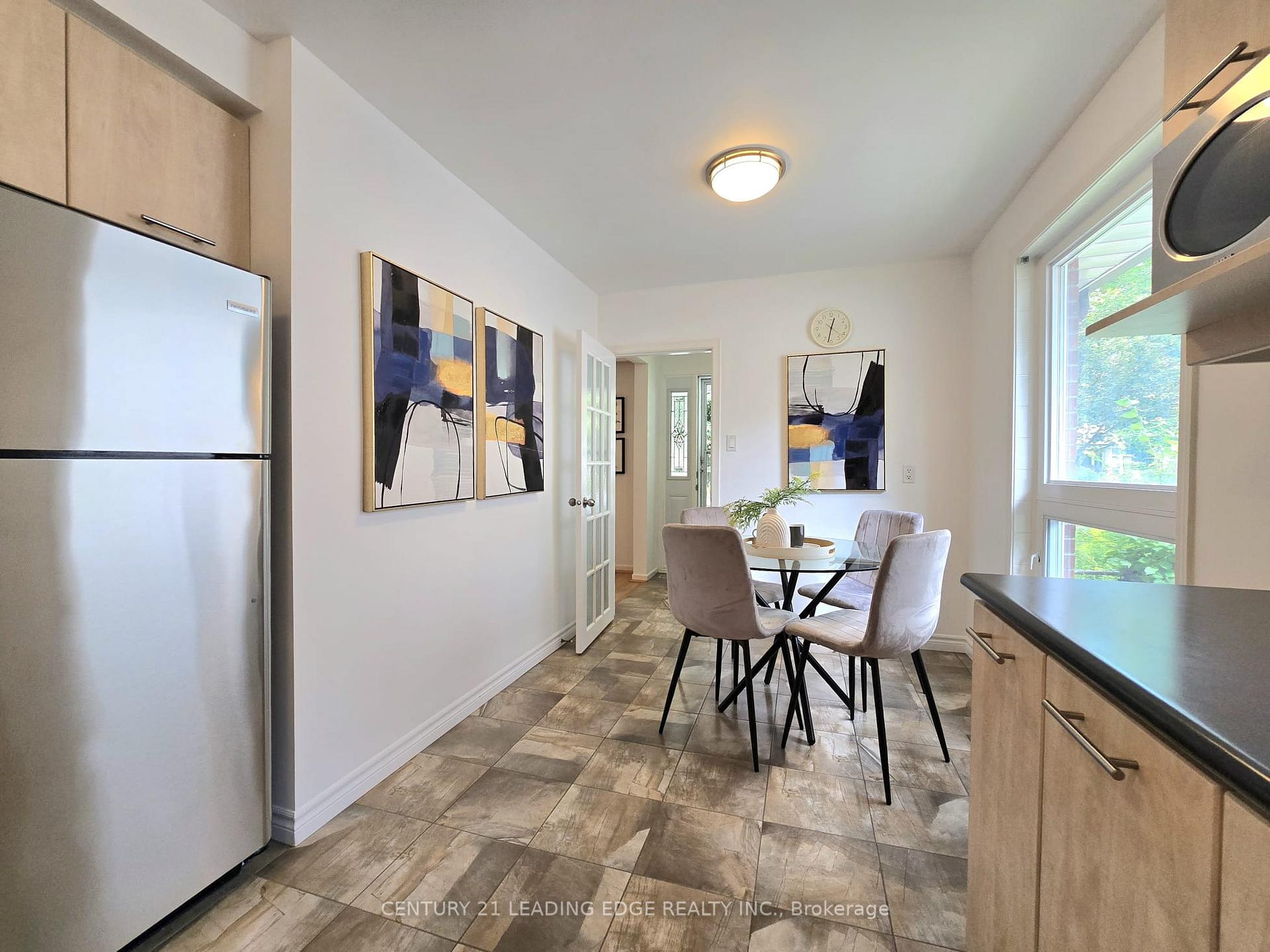 Photo 17 of 46 Adamede Crescent, North York, Bayview Woods-Steeles — HOMEH