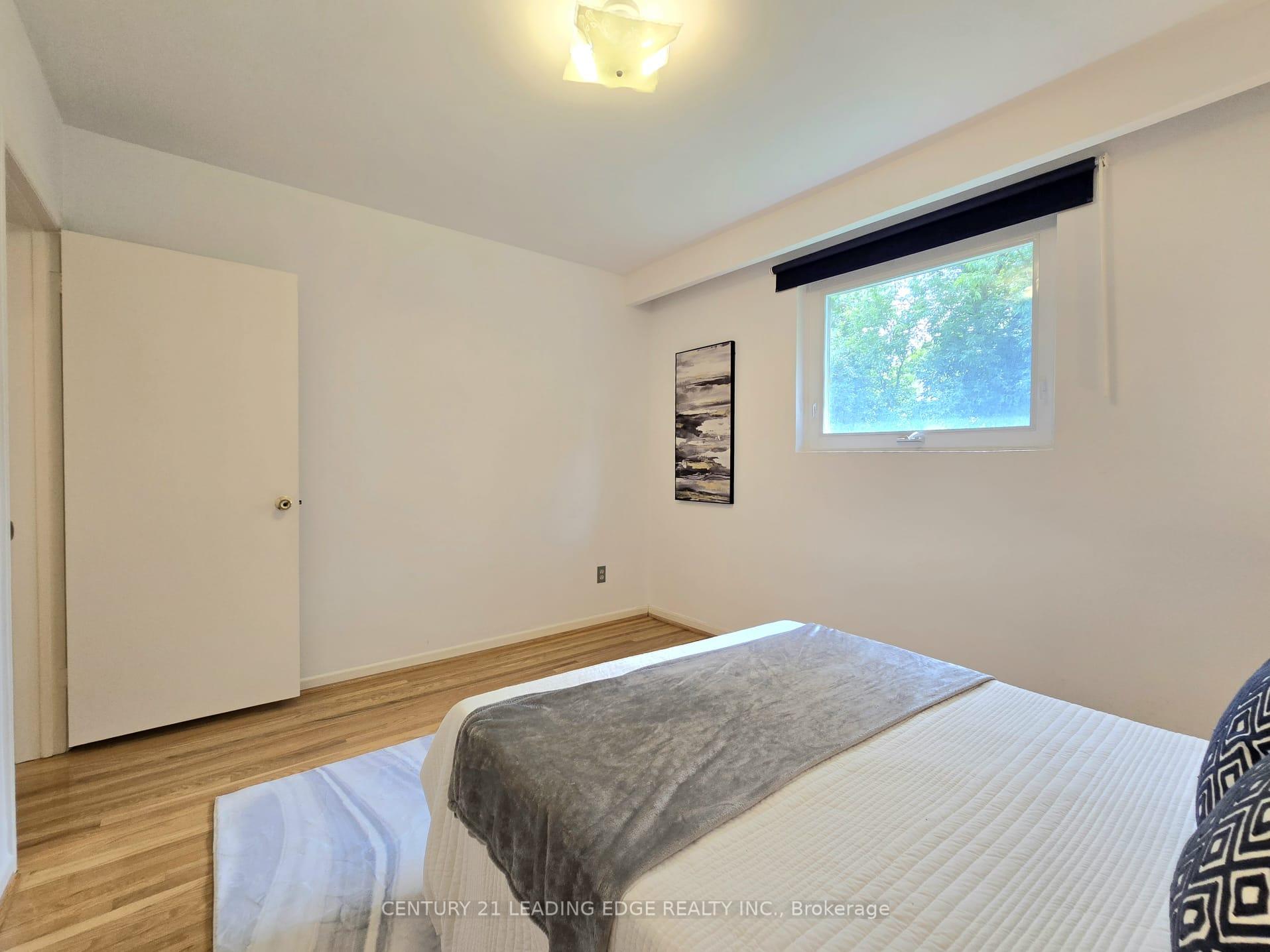 Photo 20 of 46 Adamede Crescent, North York, Bayview Woods-Steeles — HOMEH