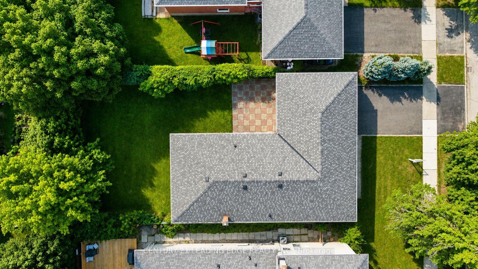Photo 38 of 46 Adamede Crescent, North York, Bayview Woods-Steeles — HOMEH