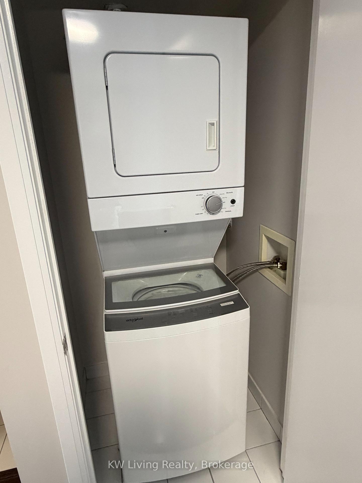 Photo 5 of Unit 1112, 2181 Yonge Street, Toronto, Mount Pleasant West — HOMEH