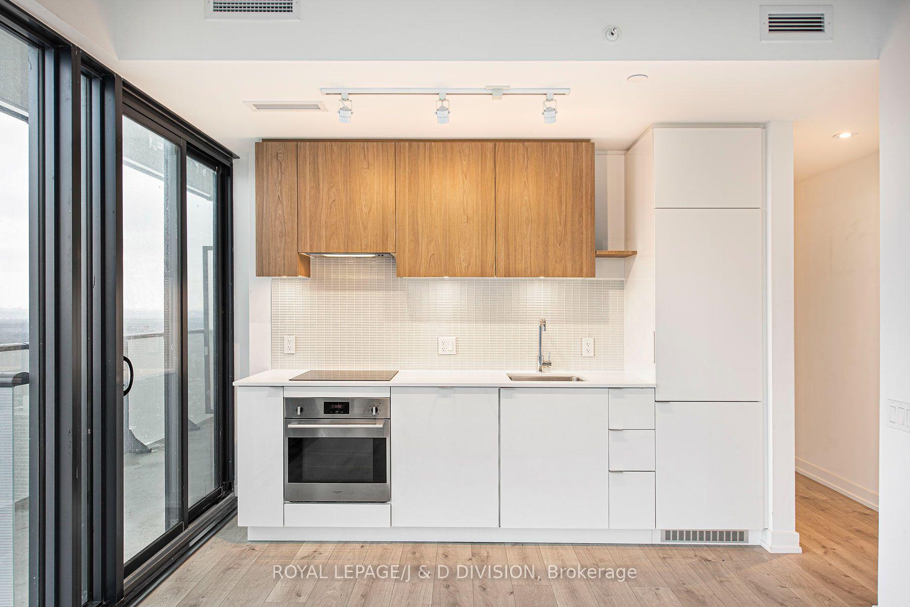 Photo 8 of Unit 3103, 161 Roehampton Avenue, Toronto, Mount Pleasant West — HOMEH