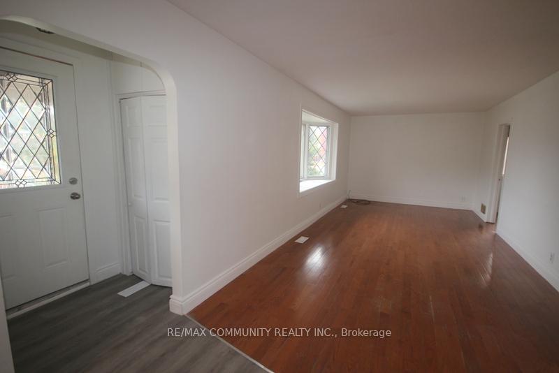 Photo 2 of 64 Admiral Road, Ajax, South East — HOMEH