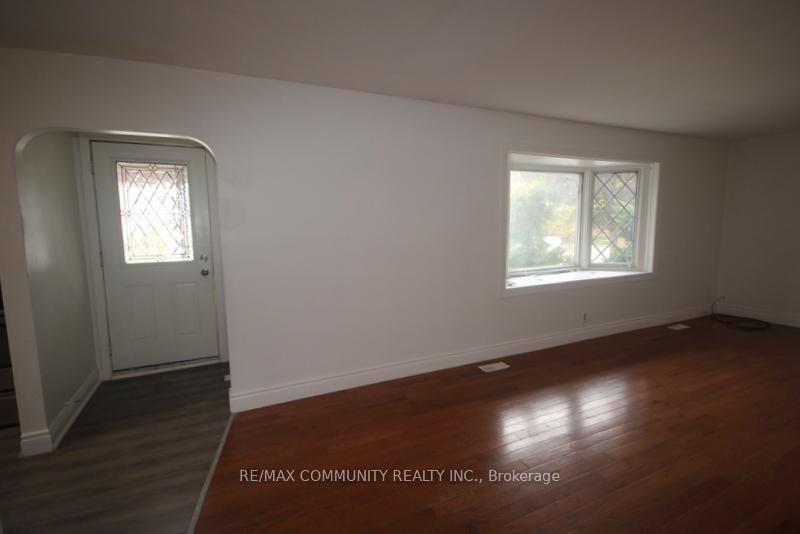 Photo 5 of 64 Admiral Road, Ajax, South East — HOMEH