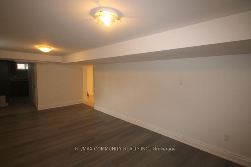 Photo 15 of 64 Admiral Road, Ajax, South East — HOMEH