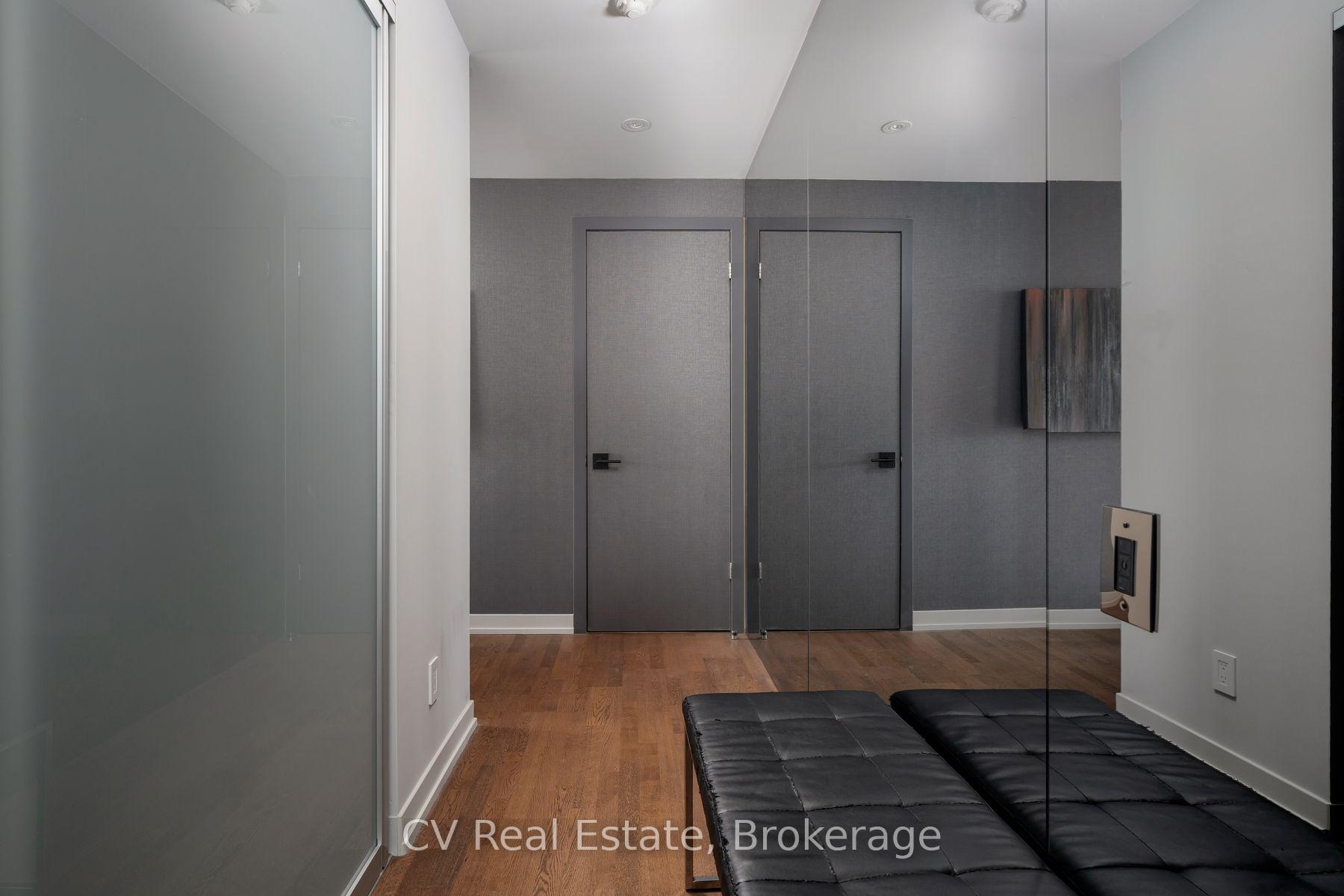 Photo 3 of Unit 1305, 95 Bathurst Street, Toronto, Waterfront Communities — HOMEH