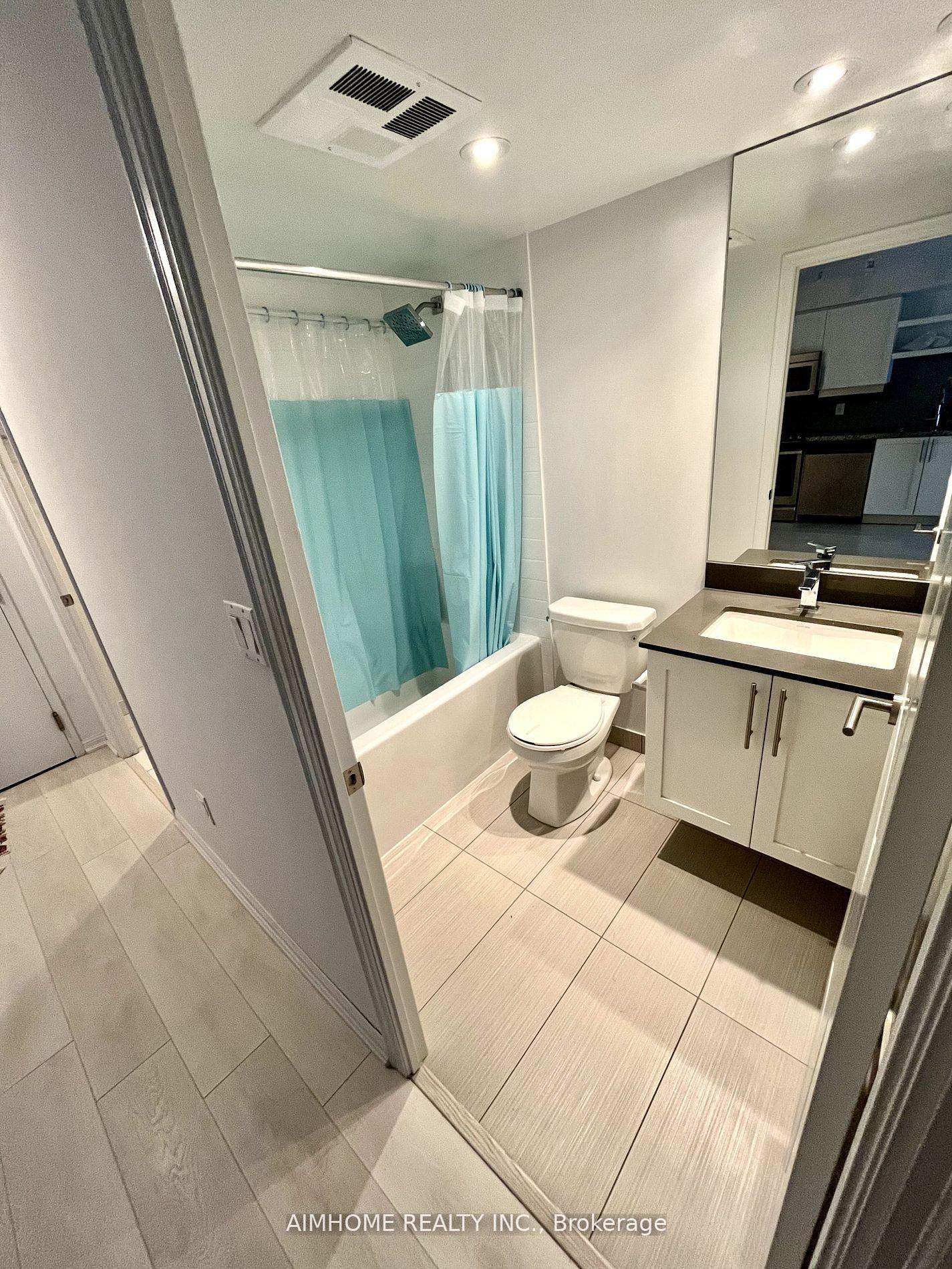 Photo 5 of Unit 305, 400 Adelaide Street E, Toronto, Moss Park — HOMEH
