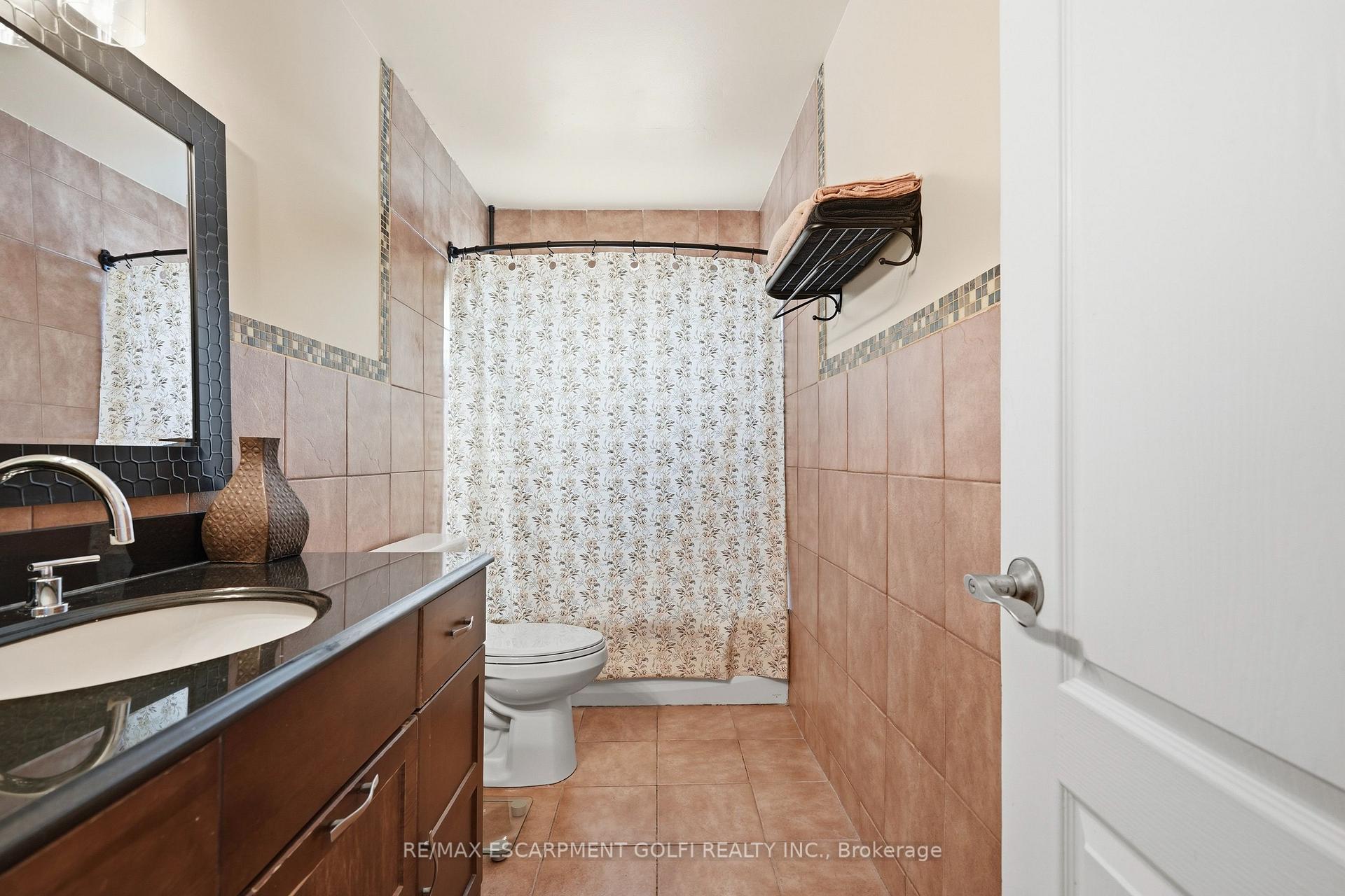 Photo 13 of 7730 Jubilee Drive, Niagara Falls, Marineland — HOMEH
