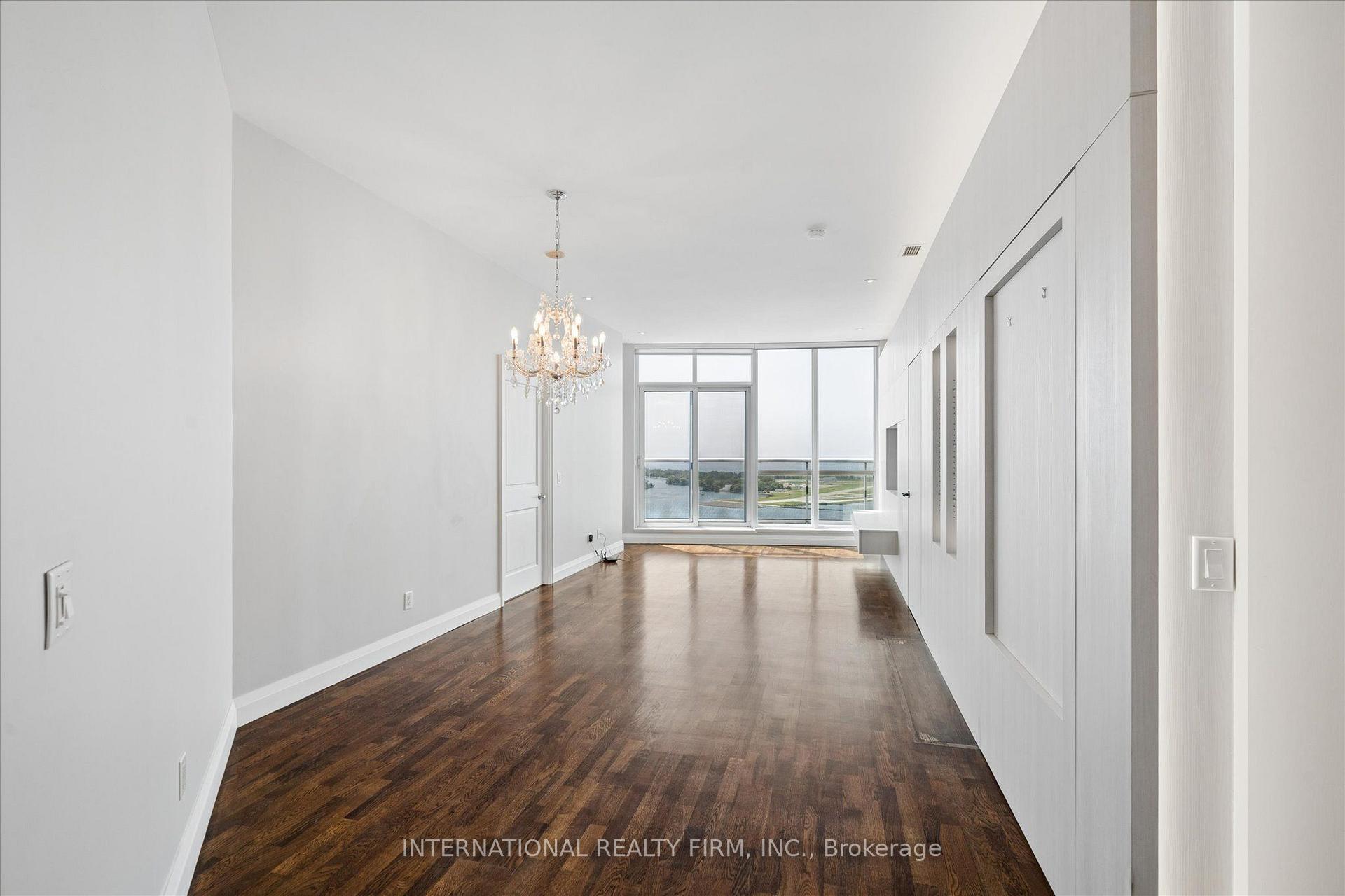 Photo 11 of Unit Ph4, 218 Queens Quay W, Toronto, Waterfront Communities — HOMEH