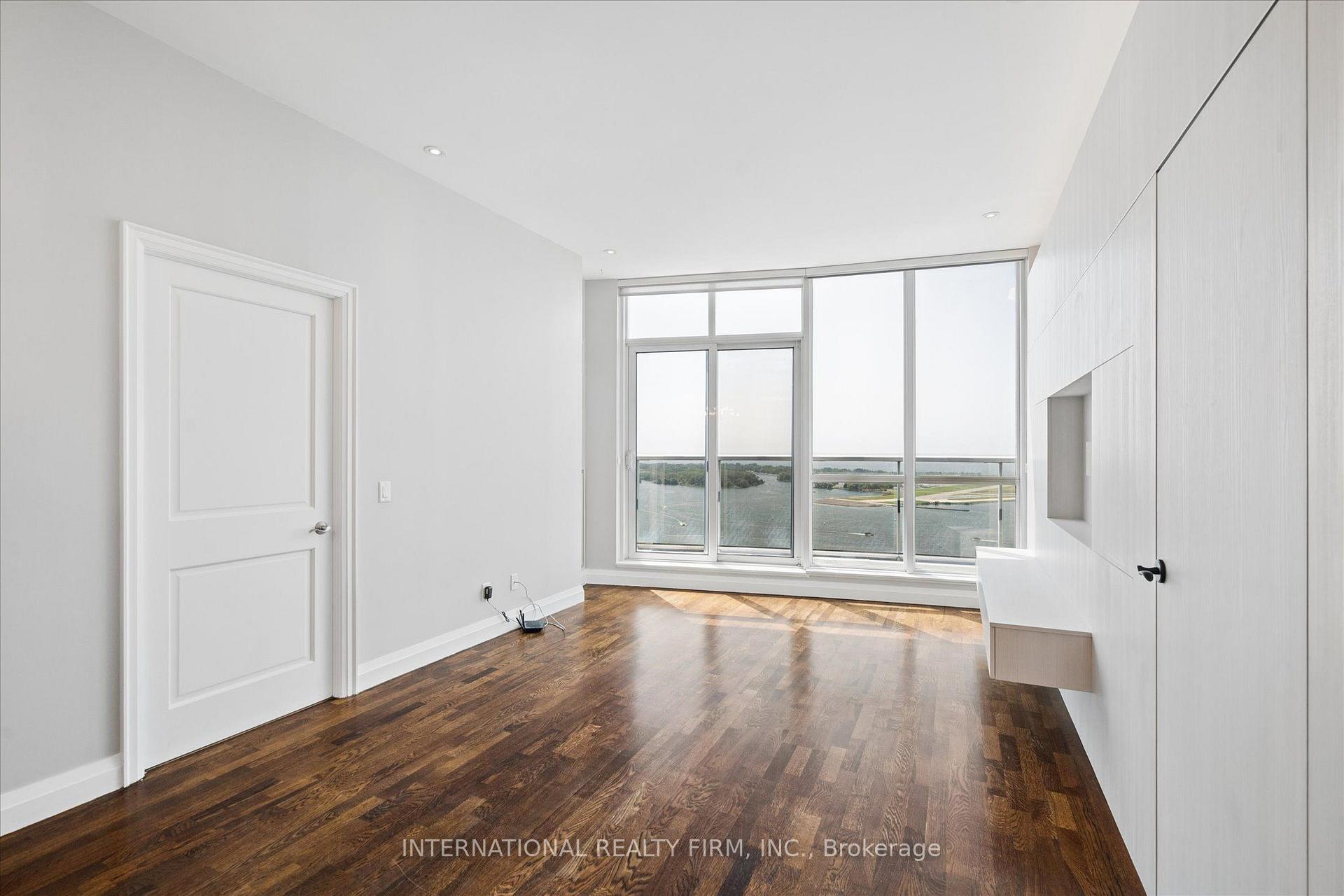 Photo 12 of Unit Ph4, 218 Queens Quay W, Toronto, Waterfront Communities — HOMEH