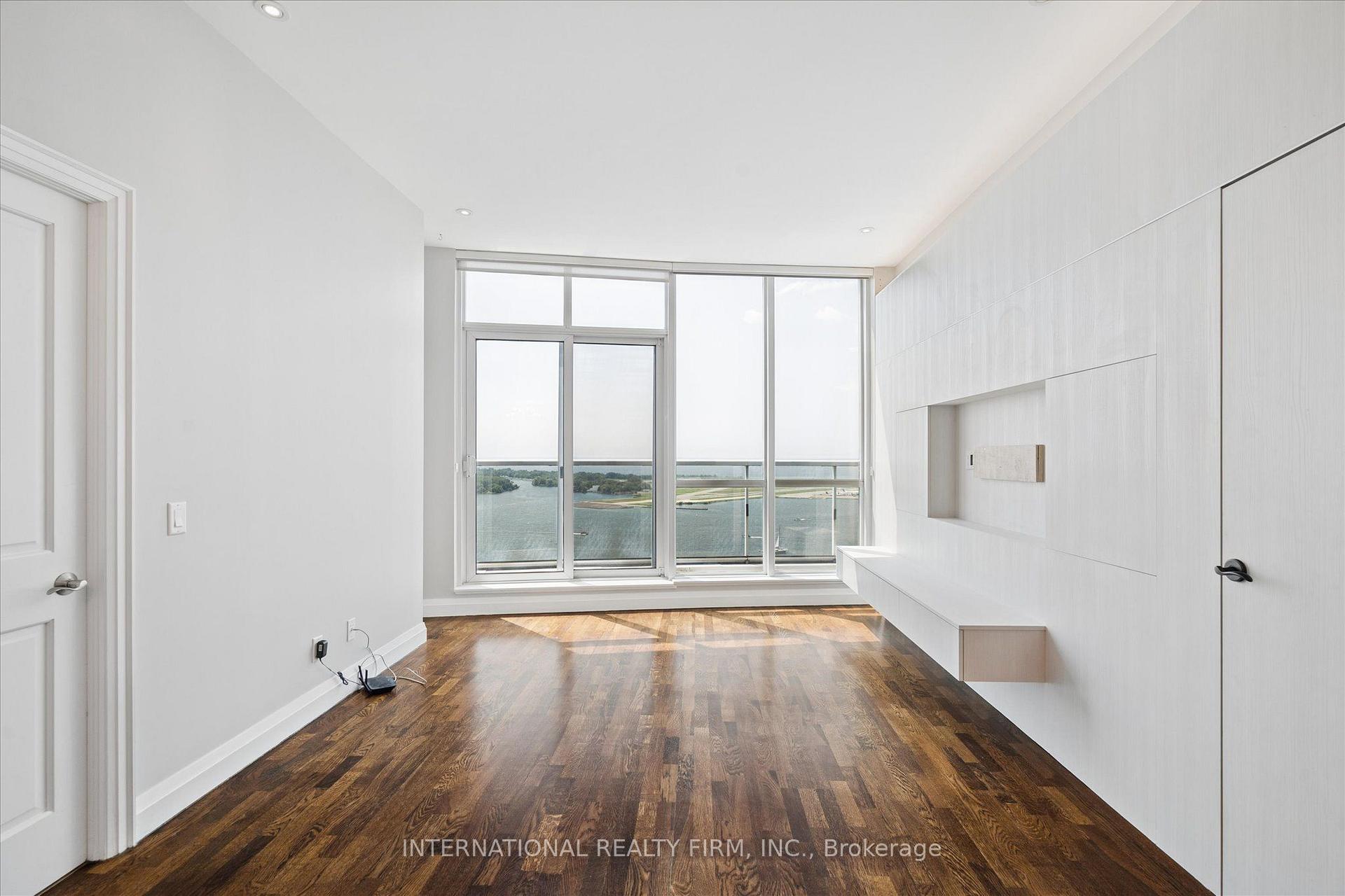 Photo 13 of Unit Ph4, 218 Queens Quay W, Toronto, Waterfront Communities — HOMEH