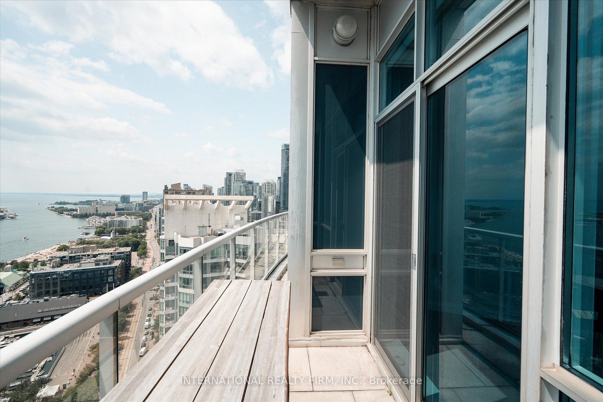 Photo 33 of Unit Ph4, 218 Queens Quay W, Toronto, Waterfront Communities — HOMEH