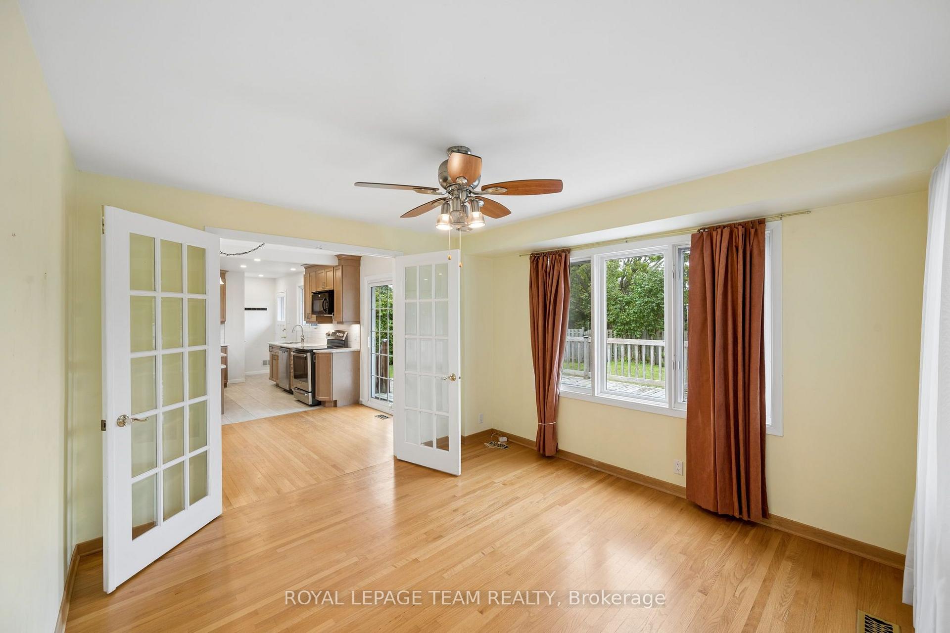 Photo 11 of 22 Redpine Drive, Ottawa, Borden Farm/Stewart Farm/Carleton Heights/Parkwood Hills — HOMEH