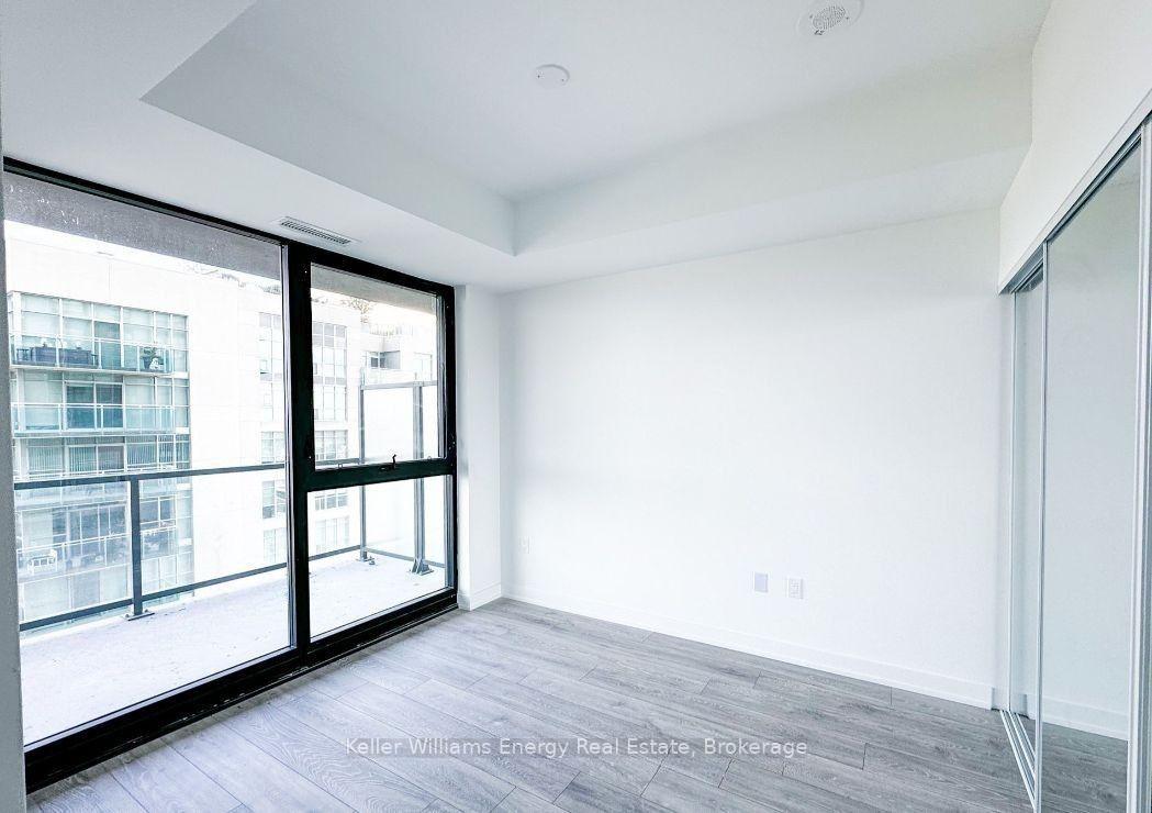 Photo 6 of Unit 810, 1606 Charles Street, Whitby, Port Whitby — HOMEH