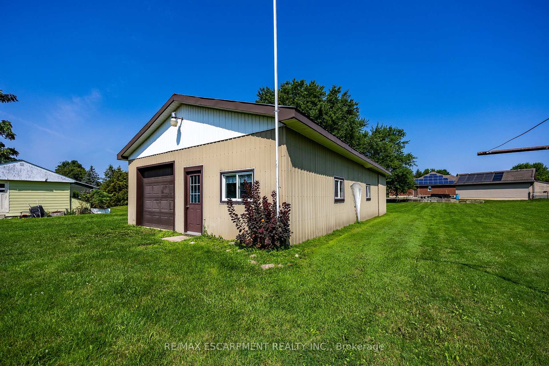 Photo 5 of 1032 Main Street, Norfolk, Port Dover — HOMEH