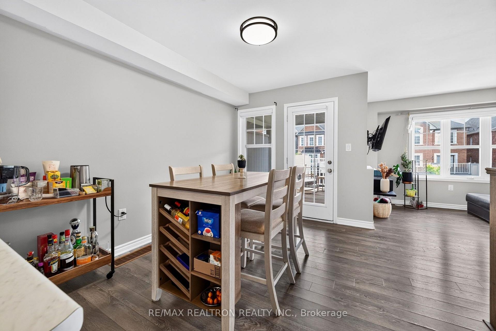 Photo 12 of 1096 Silk Street, Pickering, Rural Pickering — HOMEH