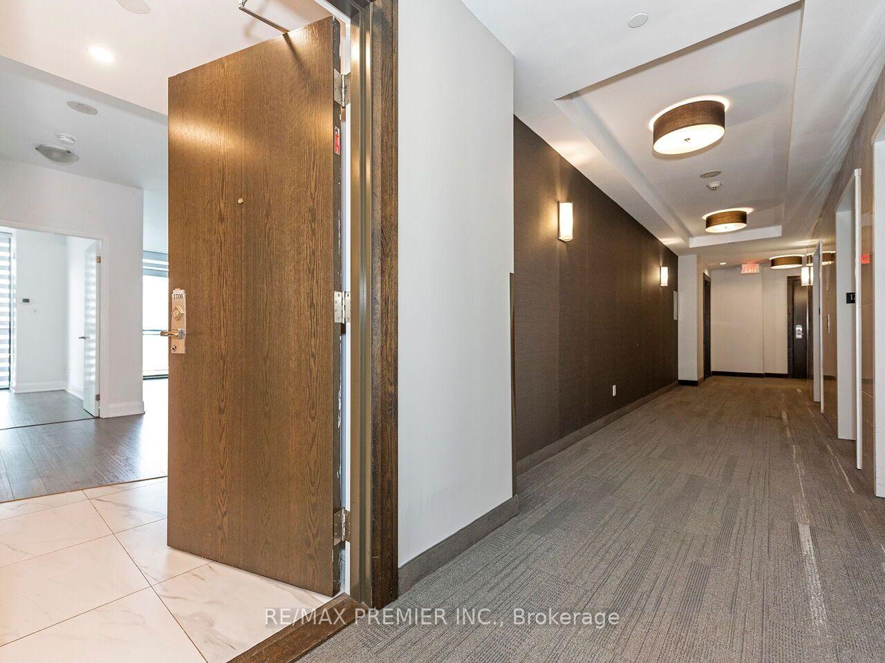 Photo 6 of Unit 1706, 2900 Highway 7, Vaughan, Concord — HOMEH