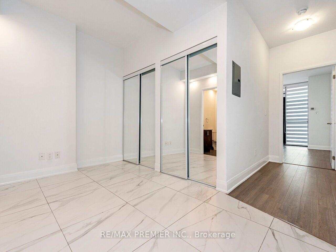 Photo 10 of Unit 1706, 2900 Highway 7, Vaughan, Concord — HOMEH
