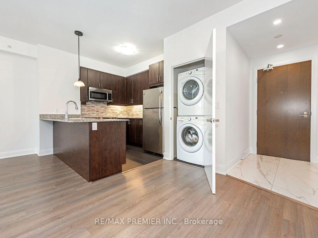 Photo 15 of Unit 1706, 2900 Highway 7, Vaughan, Concord — HOMEH