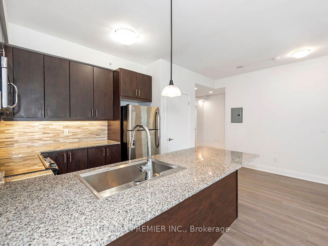Photo 17 of Unit 1706, 2900 Highway 7, Vaughan, Concord — HOMEH