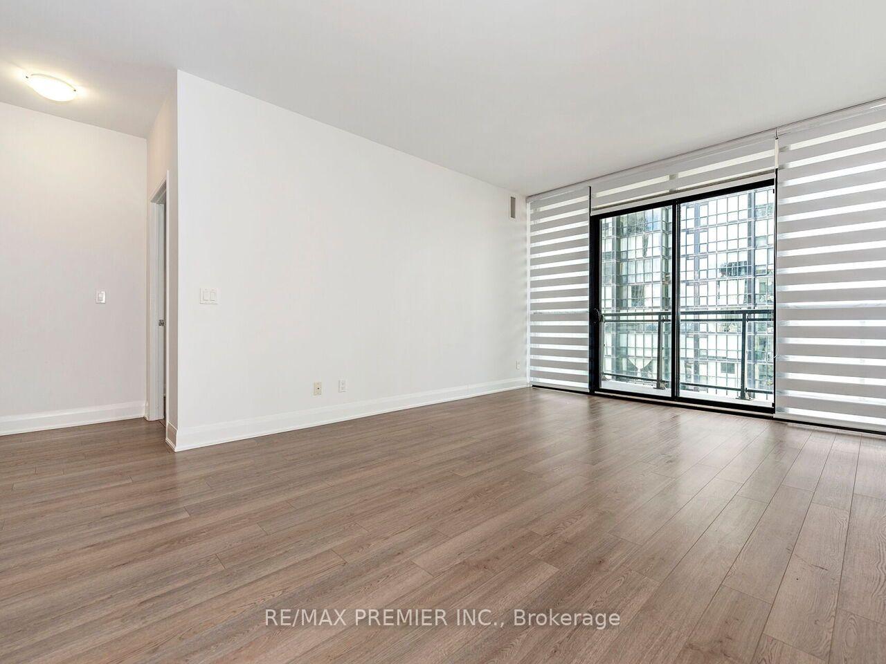 Photo 23 of Unit 1706, 2900 Highway 7, Vaughan, Concord — HOMEH