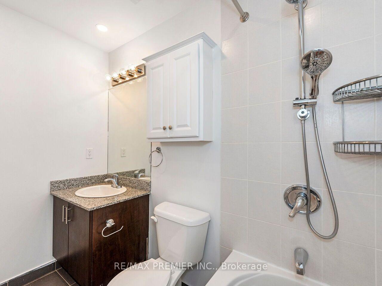 Photo 31 of Unit 1706, 2900 Highway 7, Vaughan, Concord — HOMEH