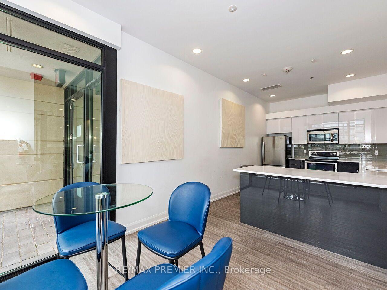 Photo 45 of Unit 1706, 2900 Highway 7, Vaughan, Concord — HOMEH