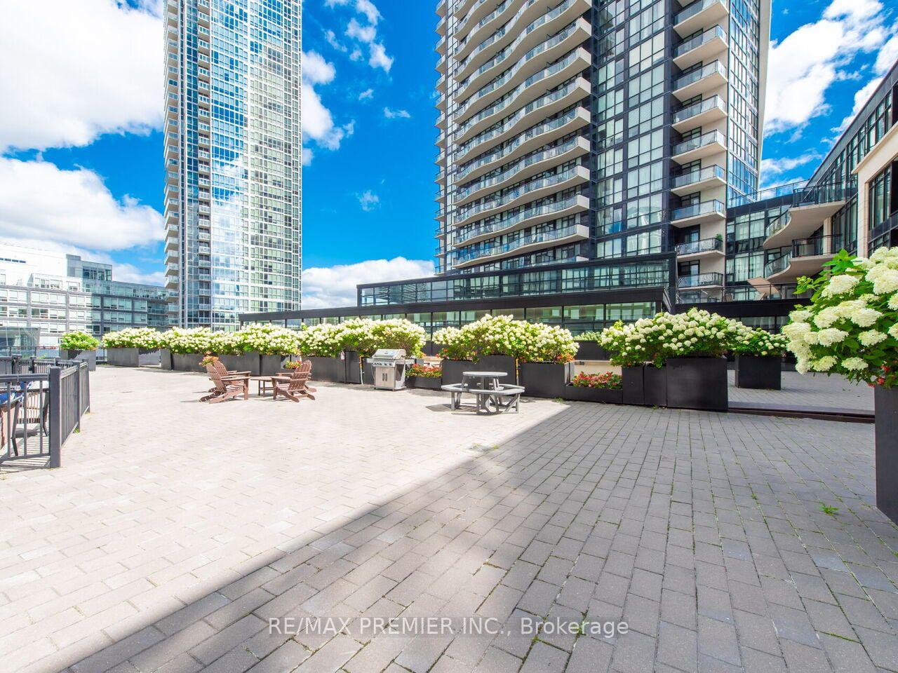 Photo 47 of Unit 1706, 2900 Highway 7, Vaughan, Concord — HOMEH
