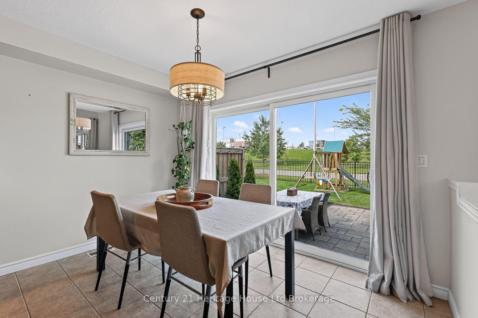 Photo 18 of 783 Frontenac Crescent, Woodstock, Woodstock - South — HOMEH