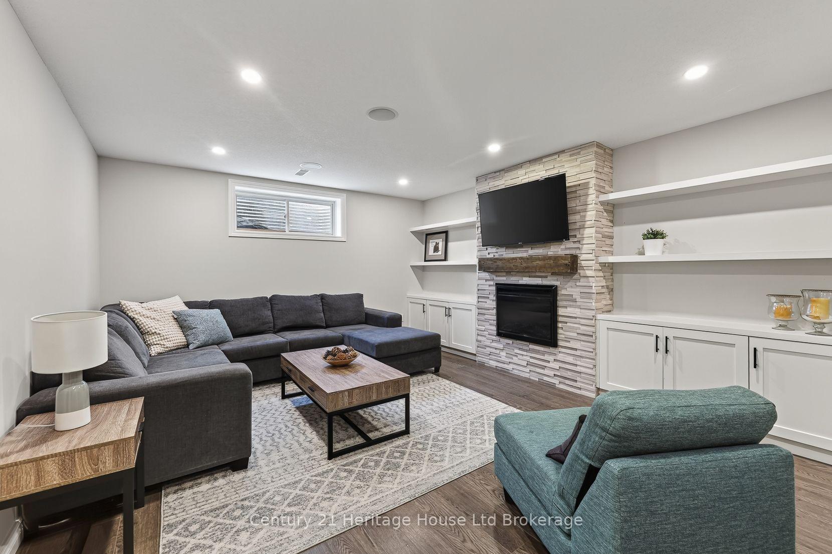 Photo 30 of 783 Frontenac Crescent, Woodstock, Woodstock - South — HOMEH